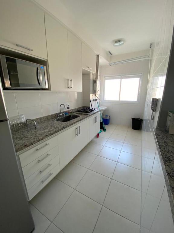  APARTAMENTO PARA LOCAÇÃO ENSEADA GUARUJÁ-SP BRASIL