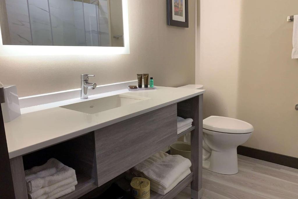 Wingate by Wyndham Kanata West Ottawa - Resim 19