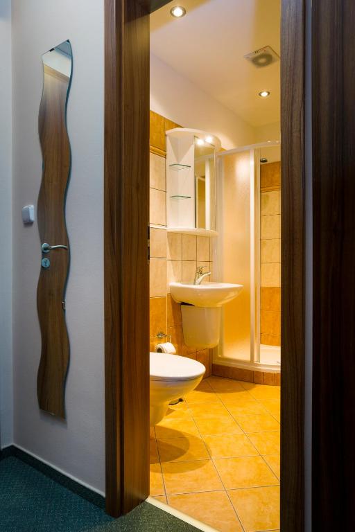 No 28 Rooms & Apartments - 2