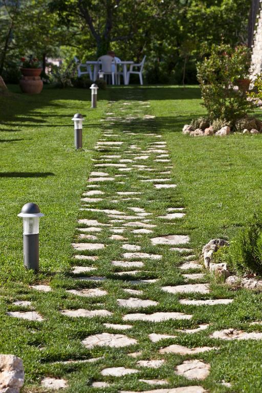 Vonkajšia záhrada v ubytovaní Relais Parco Del Subasio