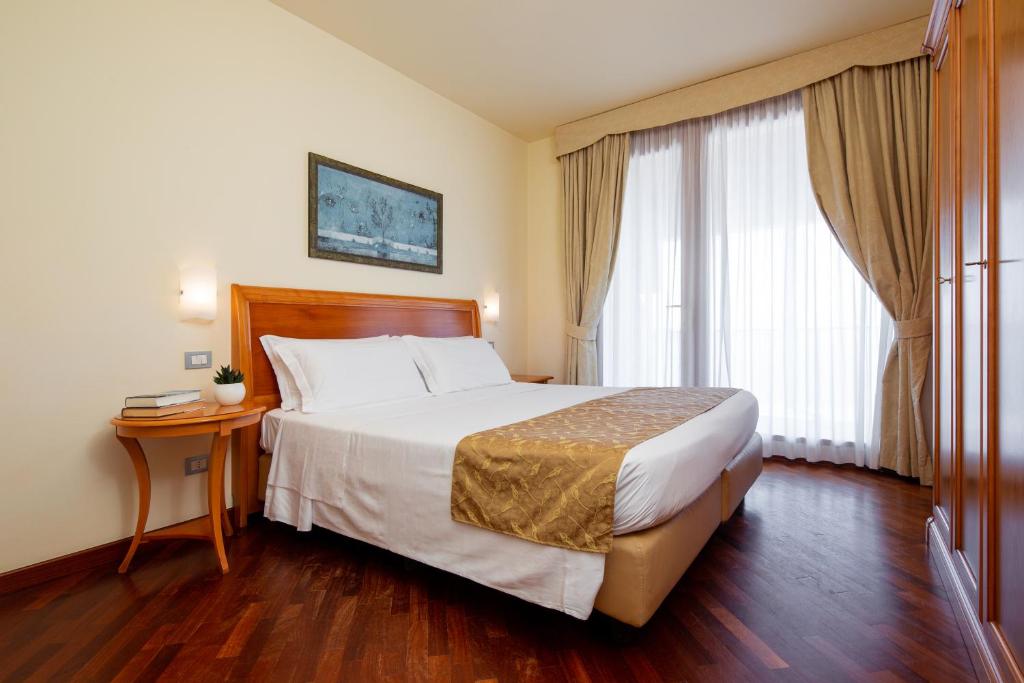 Domina Borgo degli Ulivi - Garda Lake - Apartment With Lake View