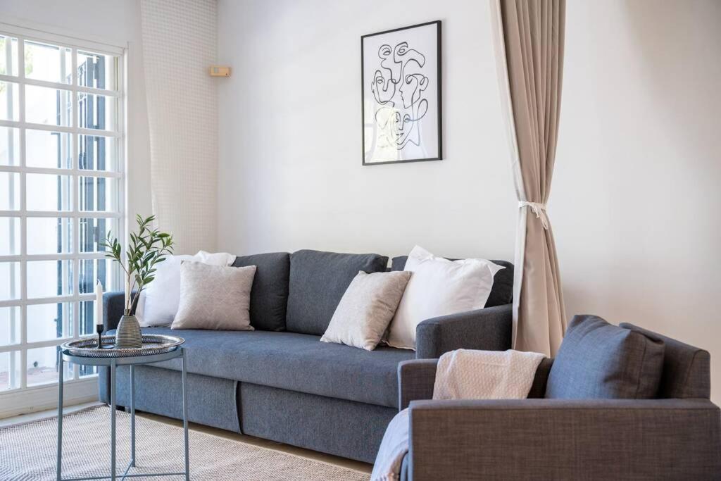 Posezení v ubytování Aloha Pueblo beautiful apartment with roof-terrace next to Aloha golf