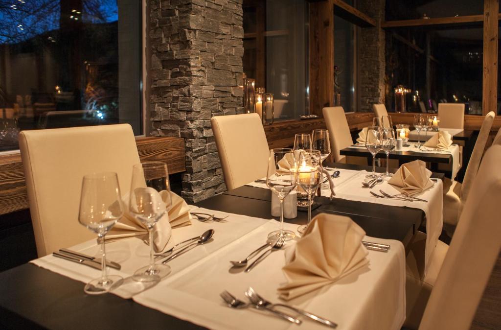Restaurace v ubytování Hotel Quellenhof Leukerbad