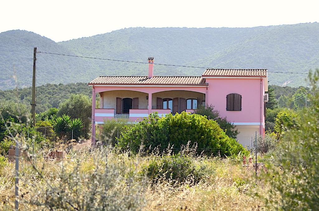 Casa Elena a Masainas - Confortevole Villa con 2 Camere