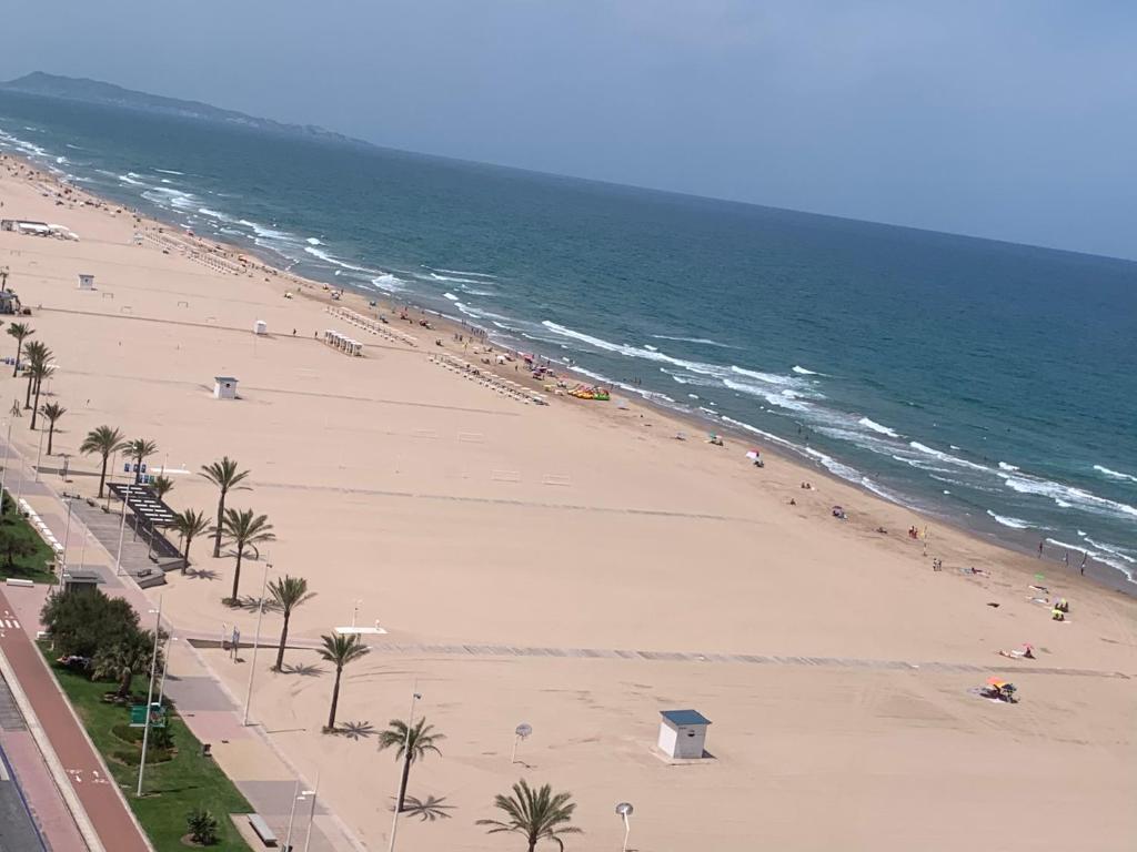 Apartamento Bonaire-primera linea playa, Playa de Gandia ...