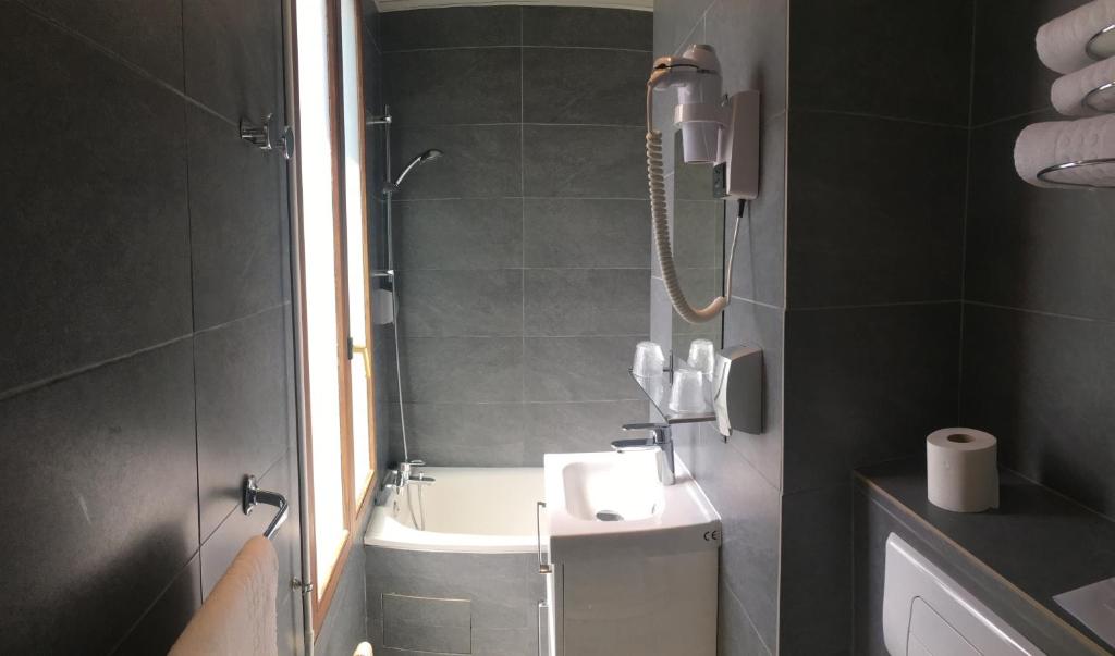 Hôtel du Maine - Resim 13