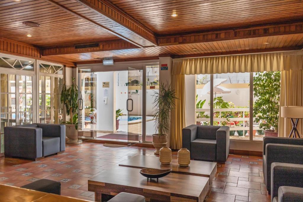 Posezení v ubytování Aparthotel Calema Avenida Jardim