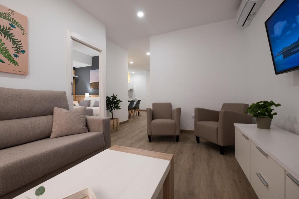 Living the High Life: Luxor Torre del Clavero Apartments in Salamanca - Luxurious Amenities