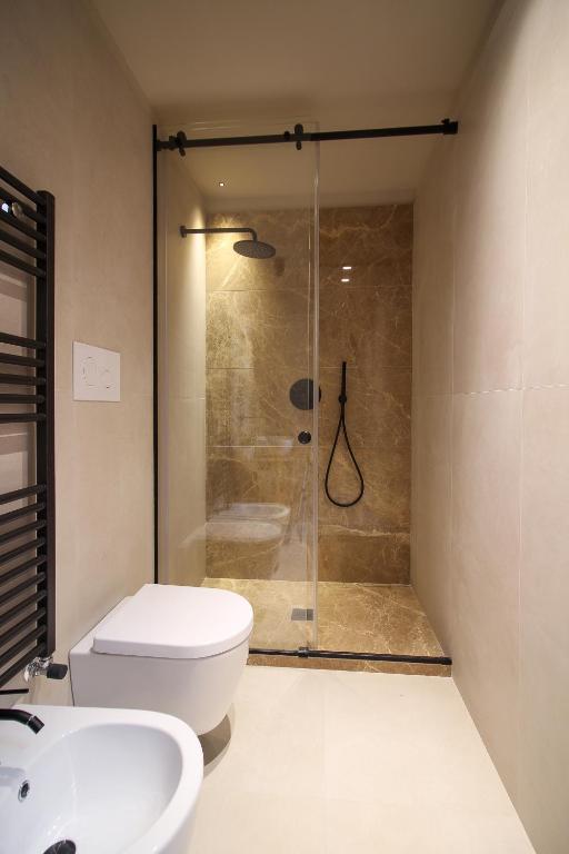Bilik mandi di Pànto - Rooftop boutique rooms
