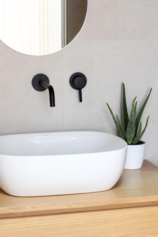 Bilik mandi di Pànto - Rooftop boutique rooms