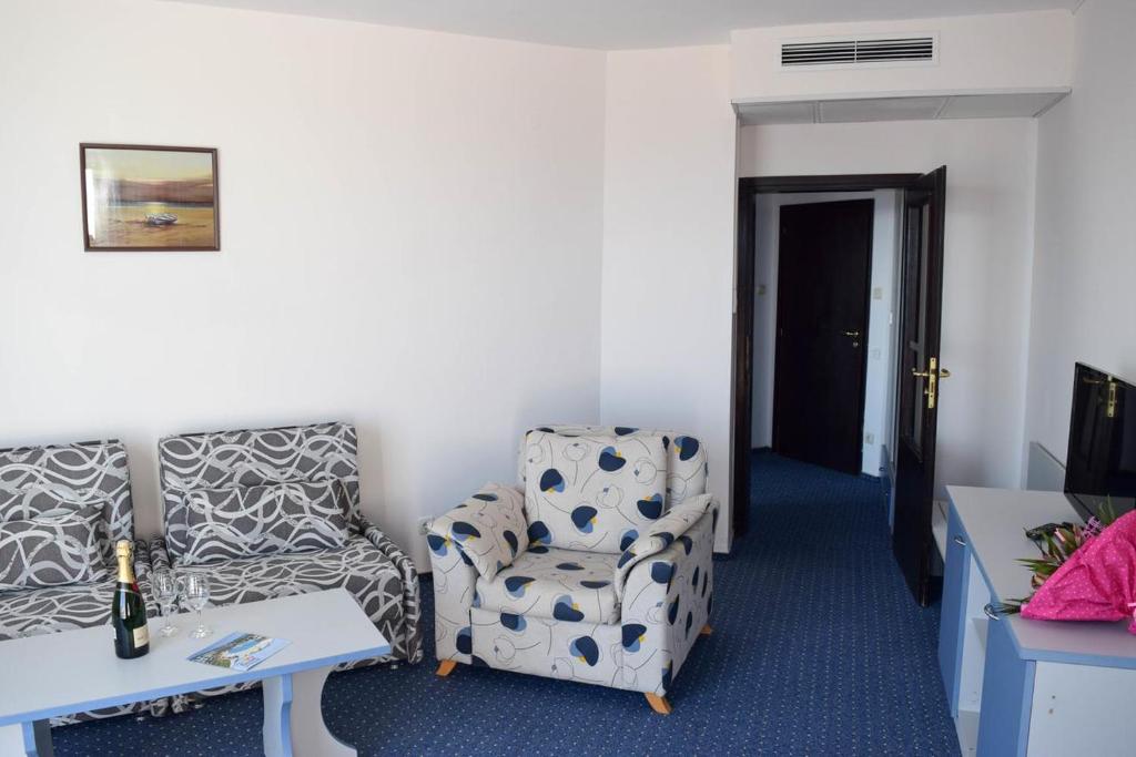 Posezení v ubytování Sineva Park Hotel - All Inclusive