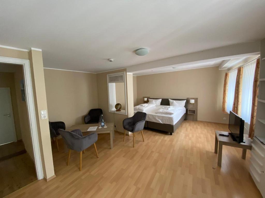 Horchem Hotel-Restaurant-Café-Bar - Familiensuite Mit Zwei Schlafzimmern