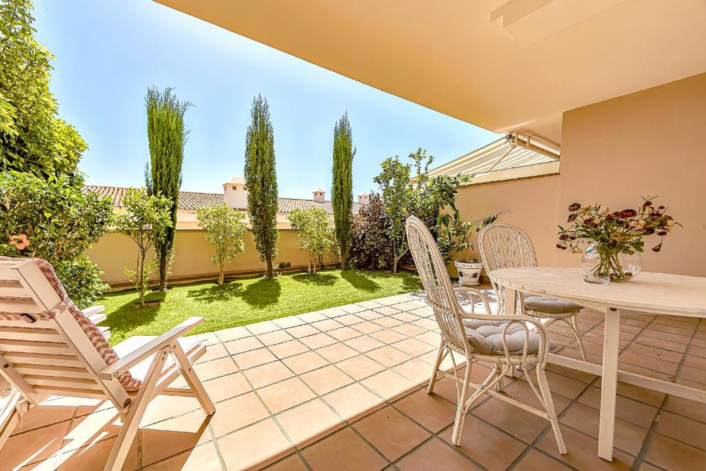 A garden outside Garden View La Arena