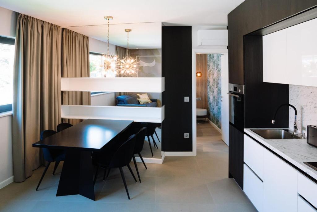 Lena Luxury Apartments - 3