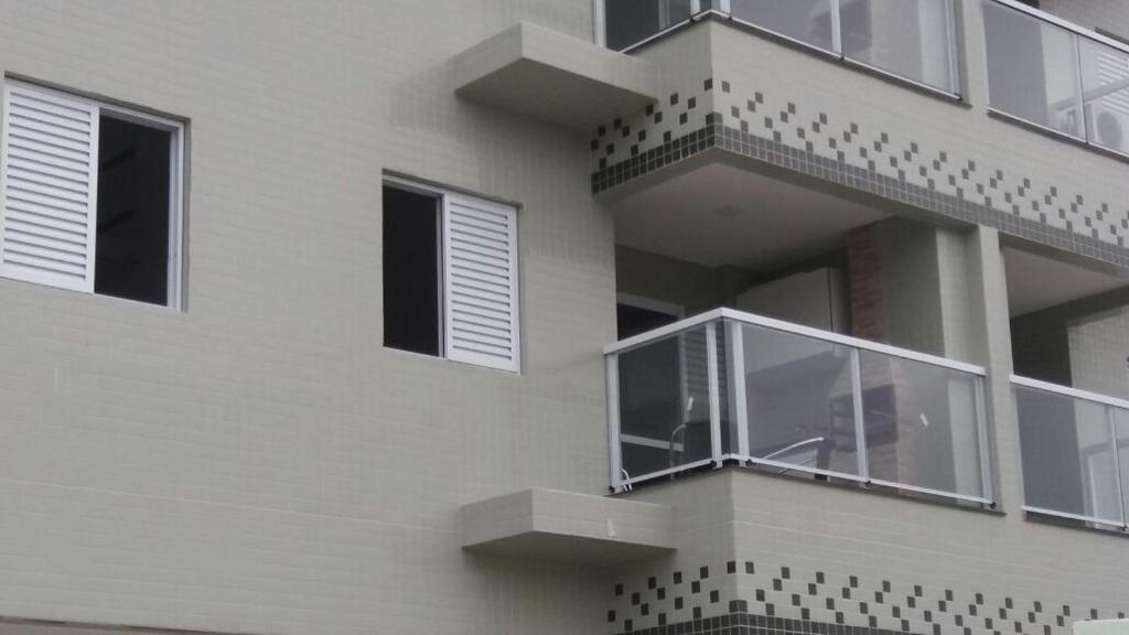  ÁREA DE LAZER NA COBERTURA COM VISTA PARA O MAR