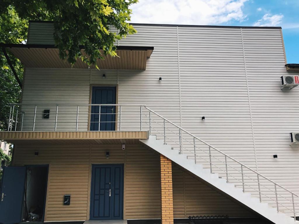 Balkón nebo terasa v ubytování YUDGI - Home Hotel