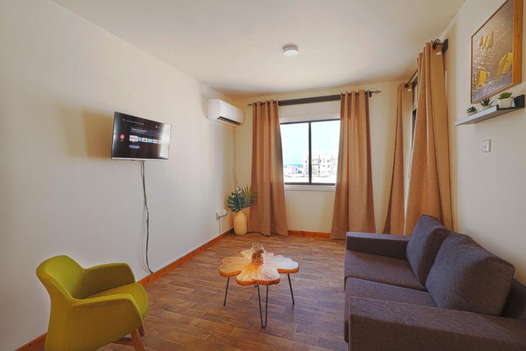 Leucolla Hill & Sea - Apartment With Terrace