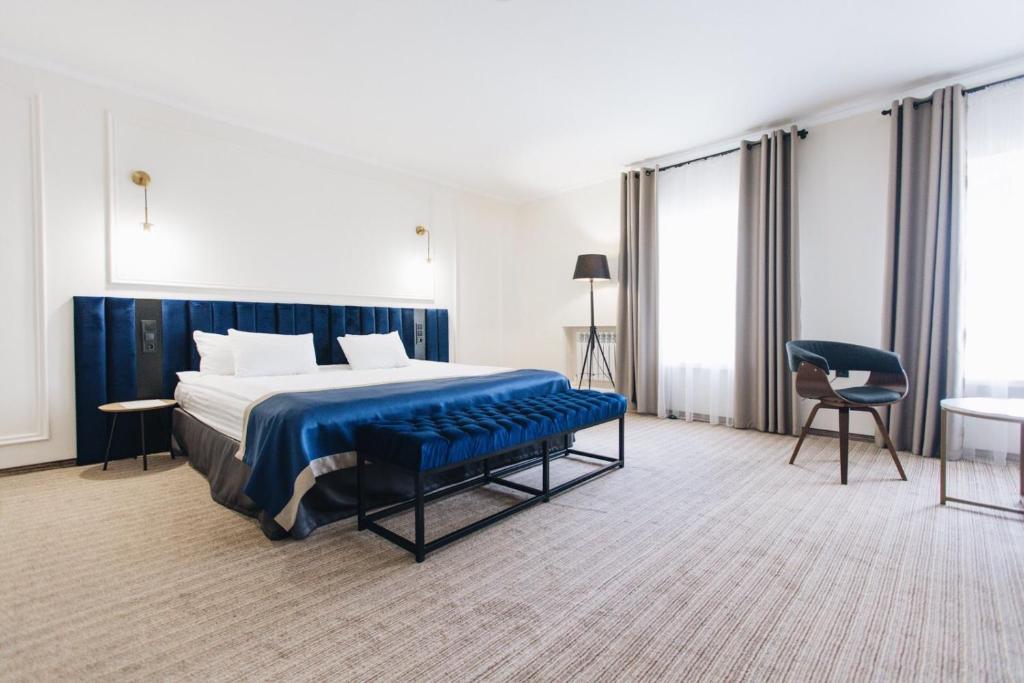 Готель Континент Миколаїв - Deluxe King Room