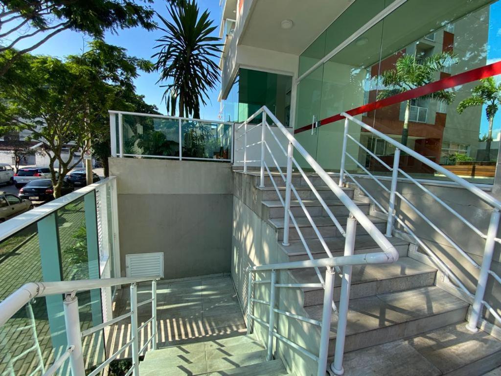  APARTAMENTO PARA LOCAÇÃO ENSEADA GUARUJÁ-SP BRASIL