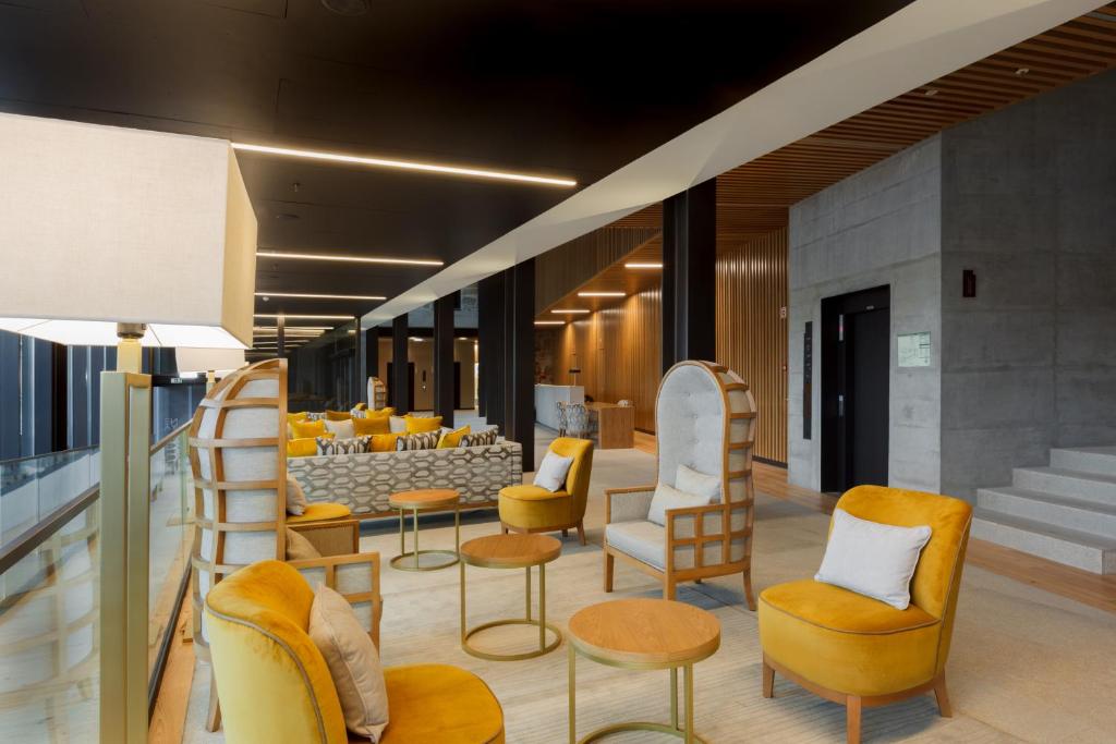 Posezení v ubytování NEYA Porto Hotel