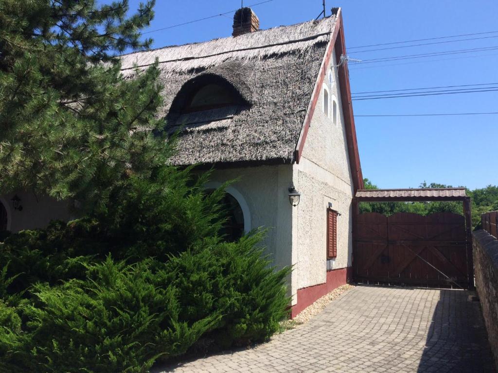 Budynek, w którym mieści się pensjonat