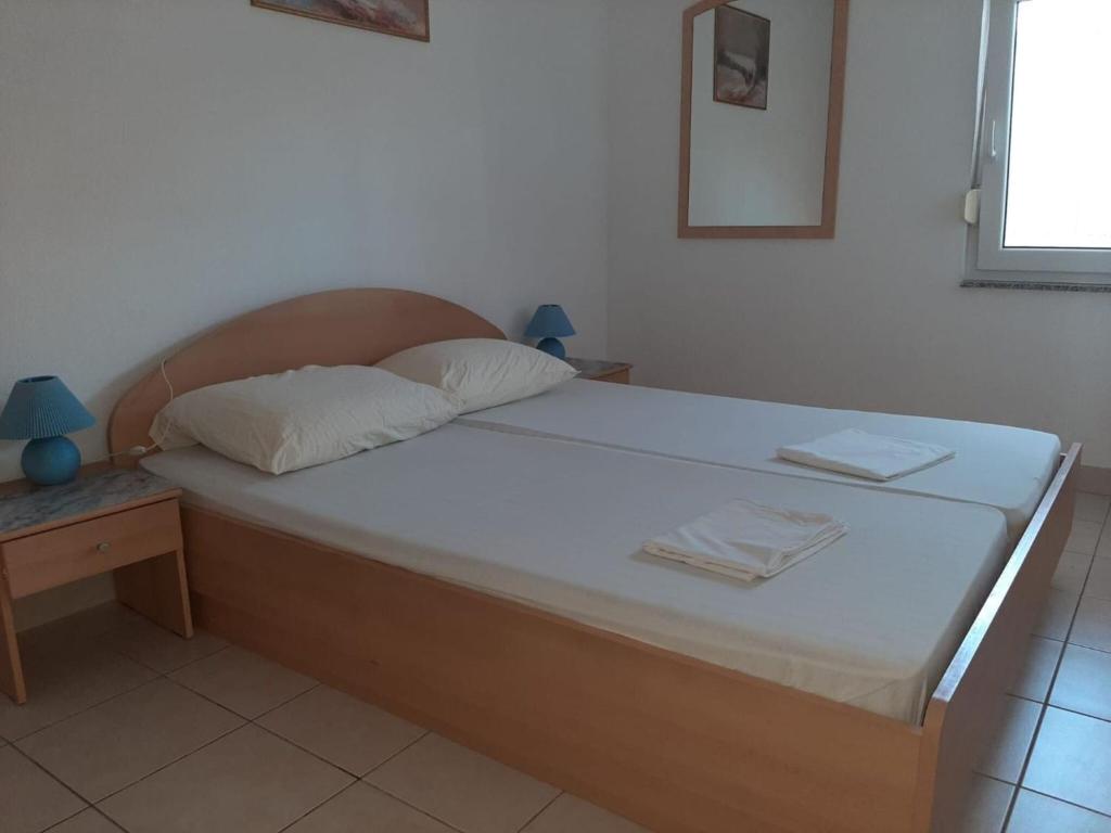 Fotografie z fotogalerie ubytování Comfortable Holiday Home in Okrug Gornji v Trogiru