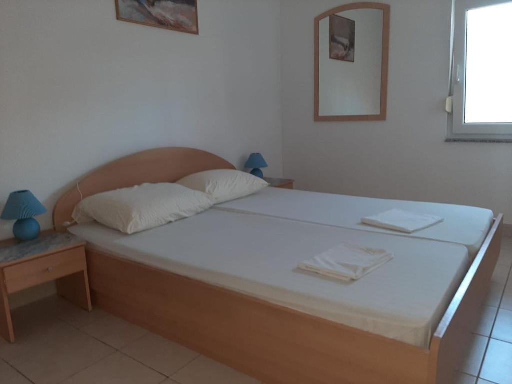 Fotografie z fotogalerie ubytování Comfortable Holiday Home in Okrug Gornji v Trogiru