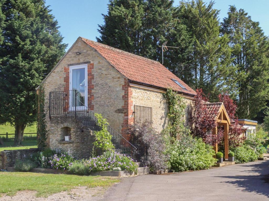 Woodmans Cottage Nables Farm, Chippenham (updated prices 2024)