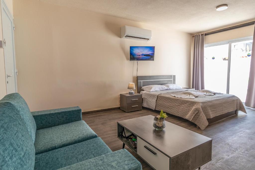 Leucolla Hill & Sea - Studio Apartment