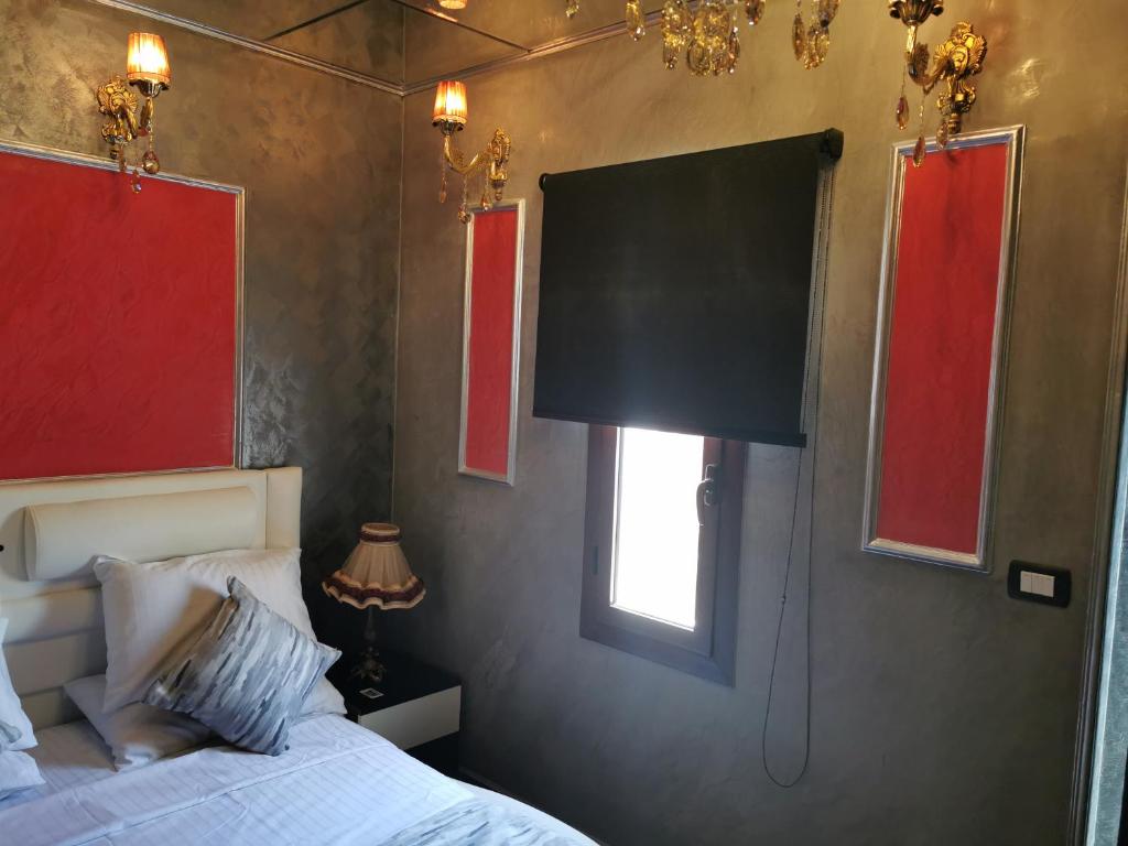Postel nebo postele na pokoji v ubytování Chic Apartment 2