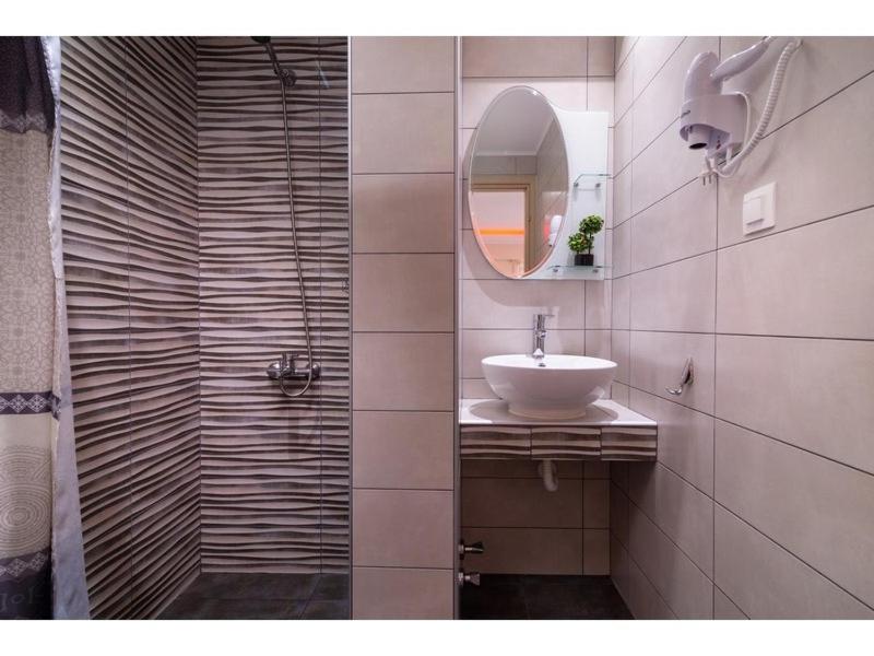 Koupelna v ubytování House Diakos Toroni