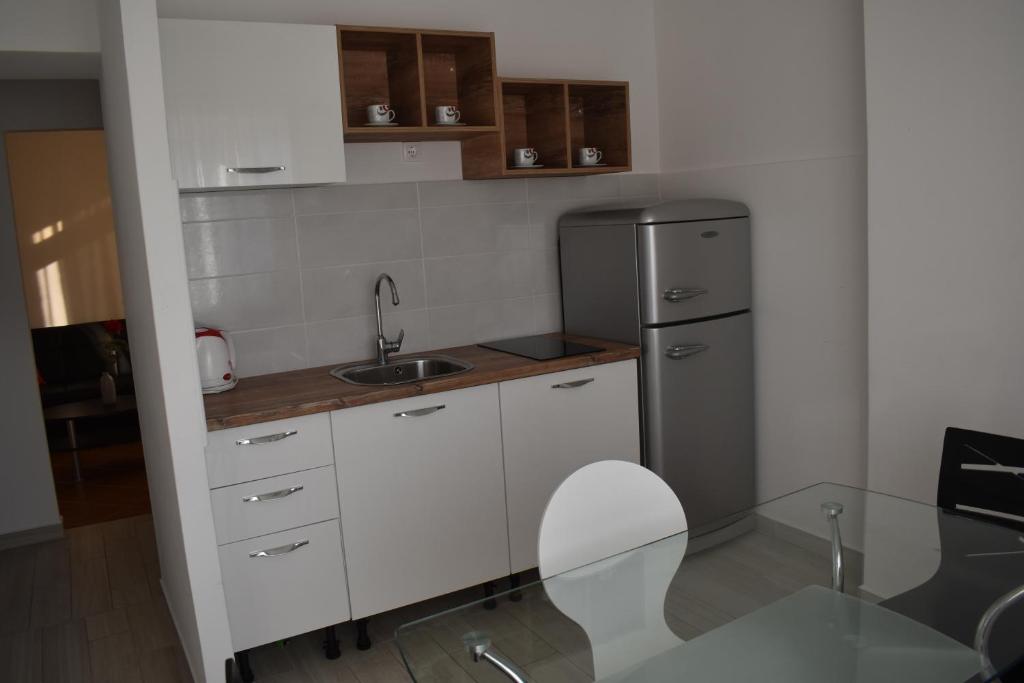 Kuchyň nebo kuchyňský kout v ubytování Korcula Apartments Iliskovic