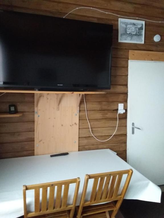 TV a/nebo společenská místnost v ubytování ROMANN 2