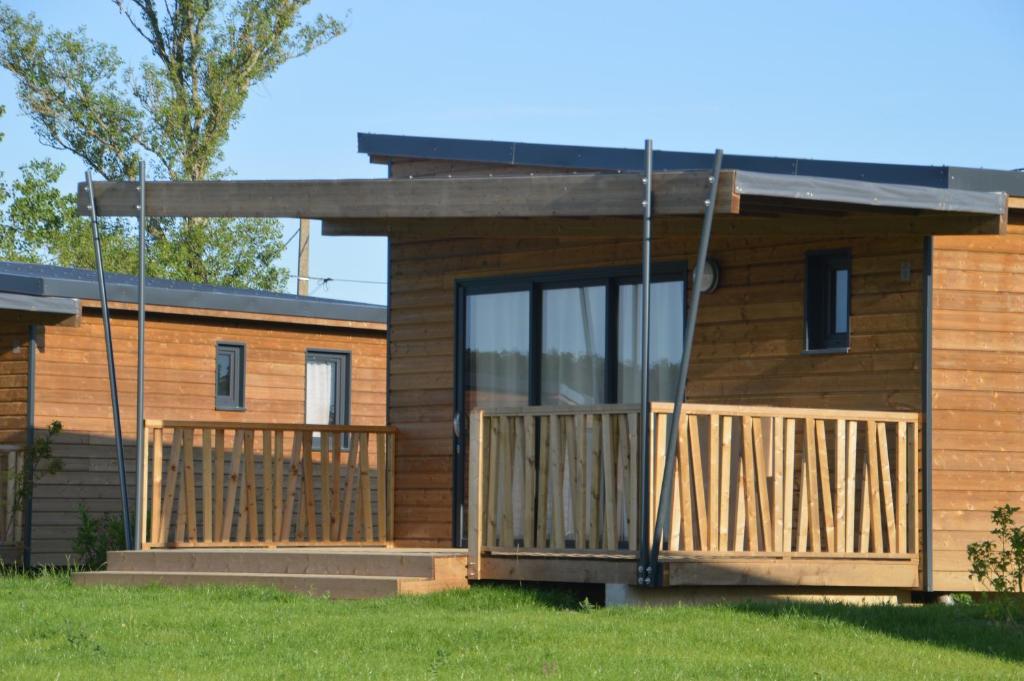 Cottages du Golf Fleuray-Amboise - Шале