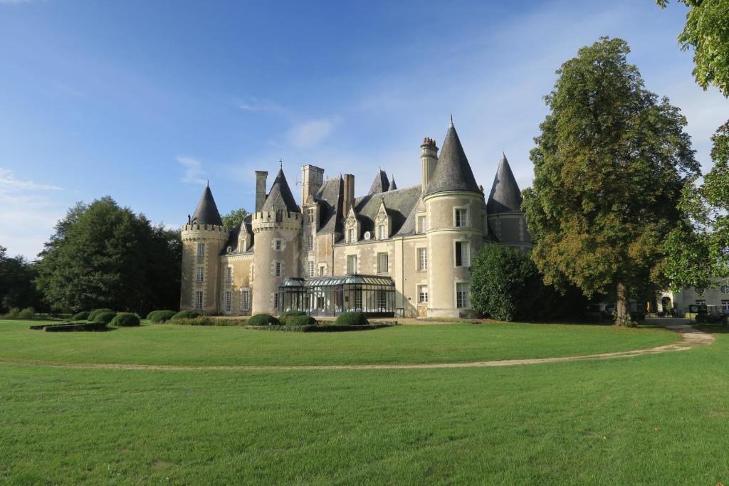 Hôtel Chateau Golf des Sept Tours by Popinns, Courcelles-de-Touraine –  Tarifs 2023