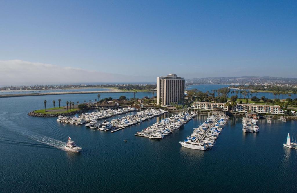 Hyatt Regency Mission Bay Spa and Marina - Queen Room With Two Queen Beds And Accessible Tub - Disability Access