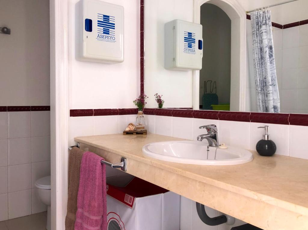 A bathroom at Panoramic View Balcón del Atlántico