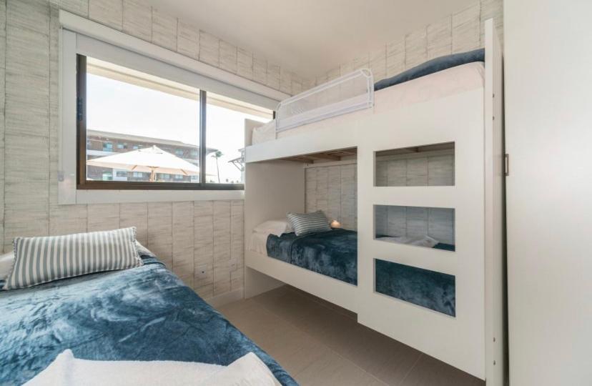  Flat Térreo Frente Piscina