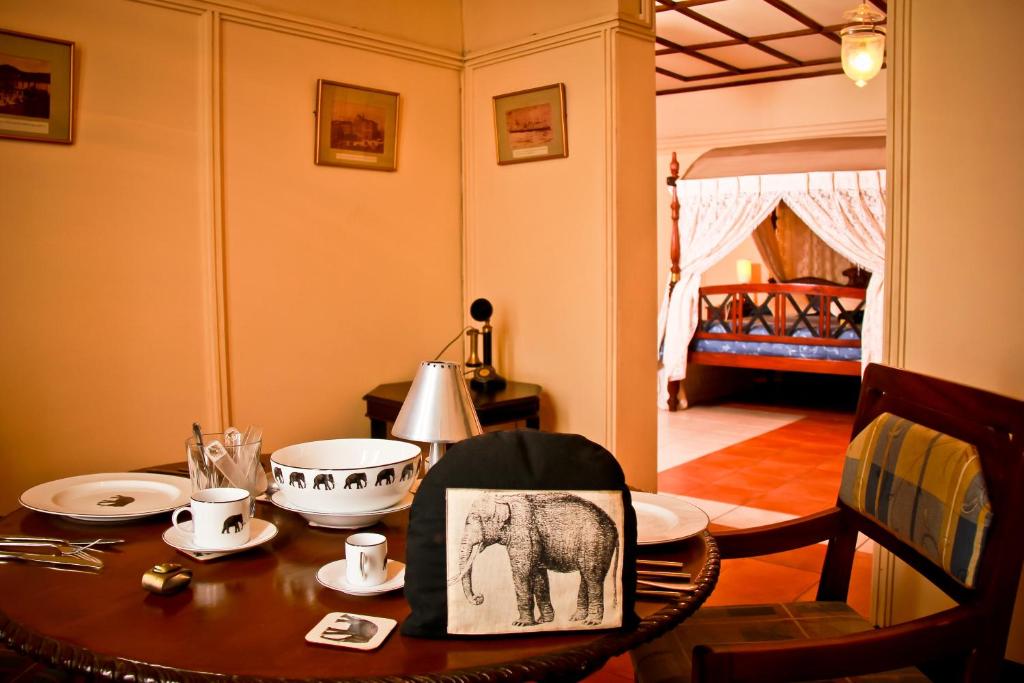 Posezení v ubytování Grand Oriental Hotel