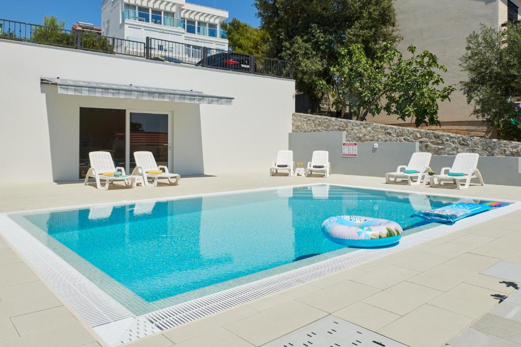 Villa Zen Trogir - Apartment Trogir Heated pool, EV Type 2