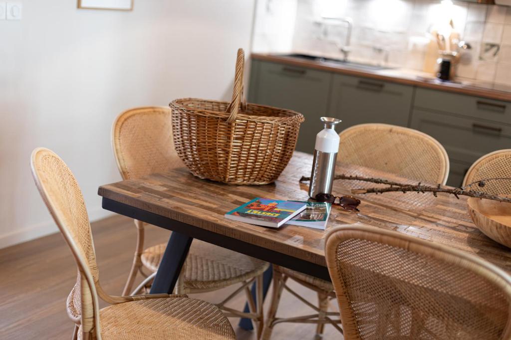 Appartement A Travers Champs avec Sauna et Parking – photo 39