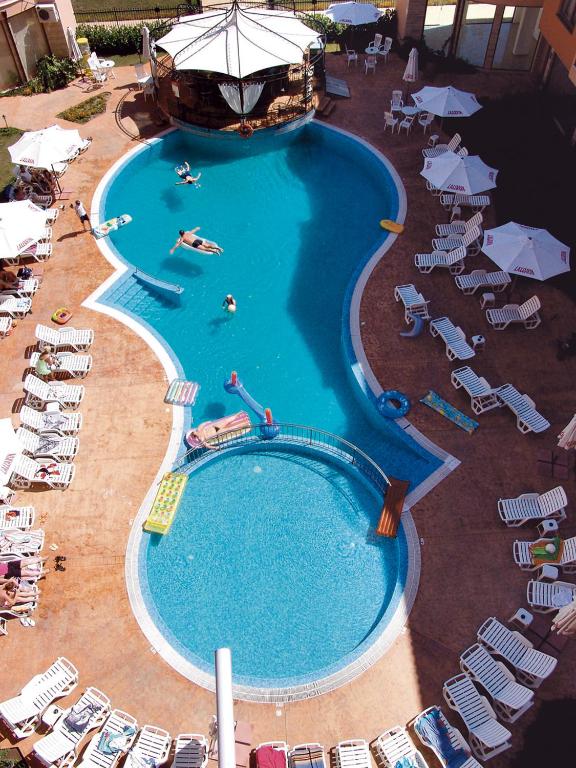 Bazén v ubytování Guest Apartments Co Morenia nebo v jeho okolí