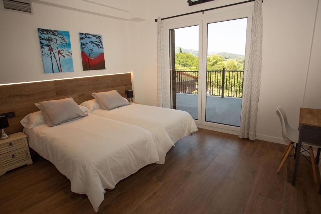 Agroturismo BASITEGI - Habitación De Lujo Con Ducha