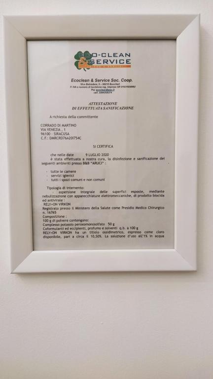 Certifikát, hodnocení, plakát nebo jiný dokument vystavený v ubytování Aruci b&b