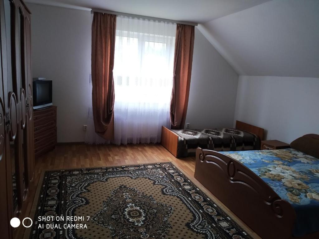 У ДЯДЬКА - Viervoudige Kamer Met Gedeelde Badkamer