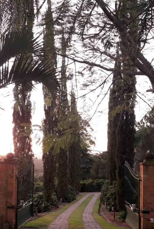 HOSPEDAGEM HIRONDELLE..PARAISO