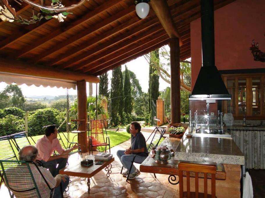  HOSPEDAGEM HIRONDELLE..PARAISO