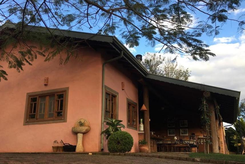  HOSPEDAGEM HIRONDELLE..PARAISO
