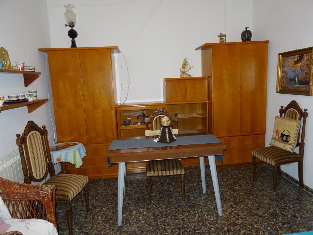 Fotografia z galérie ubytovania Andreas Studio with Private Parcking v destinácii Triovasálos