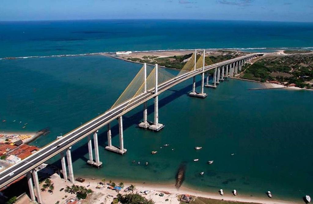  Hospede-se em Natal no antigo Intercity com vista mar na praia de Areia Preta por Carpediem